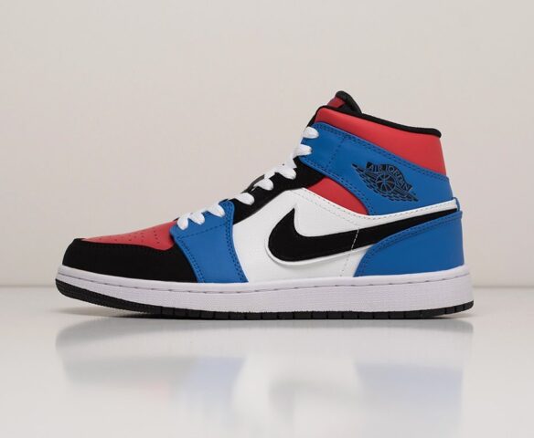 Nike Air Jordan 1. Вид 2 Nike Air Jordan 1. Вид 2